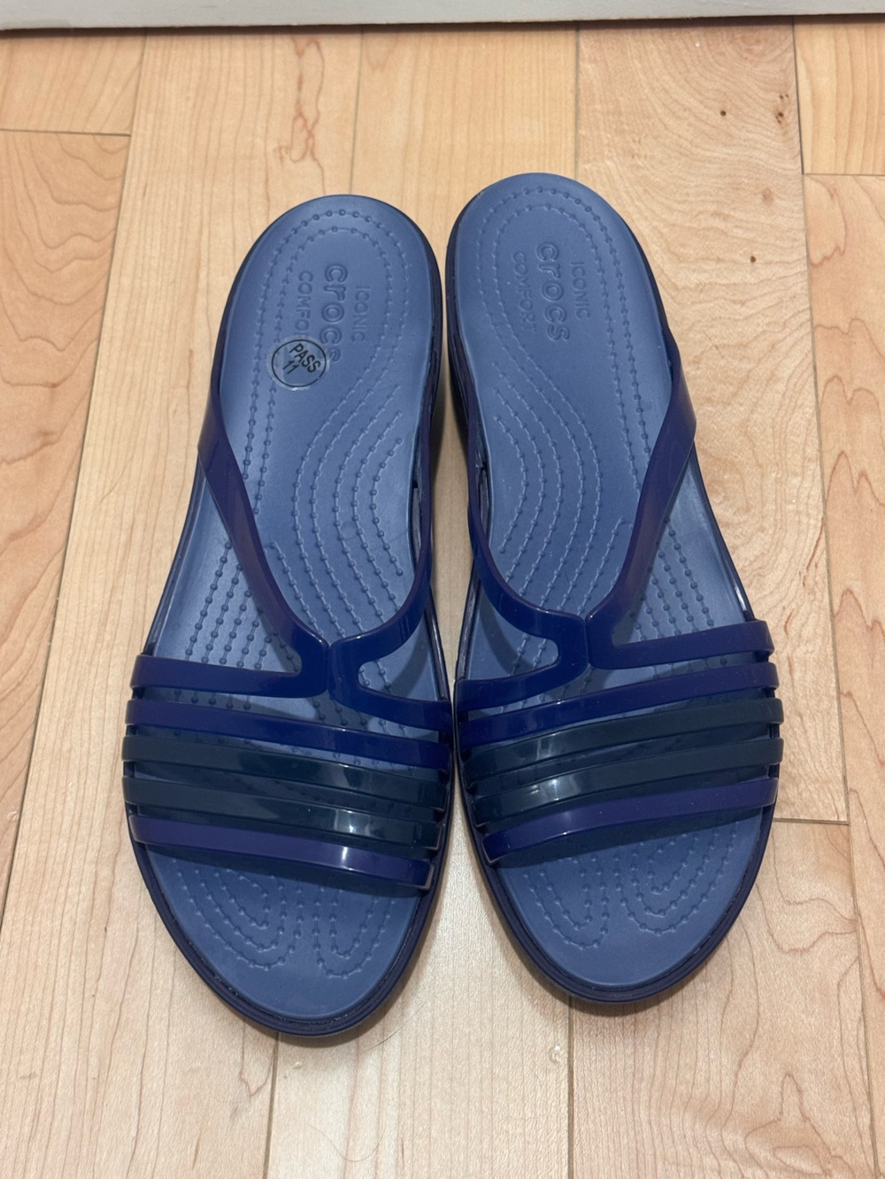 CROCS Isabella Mini Wedge Size 10 - Picture 3 of 6